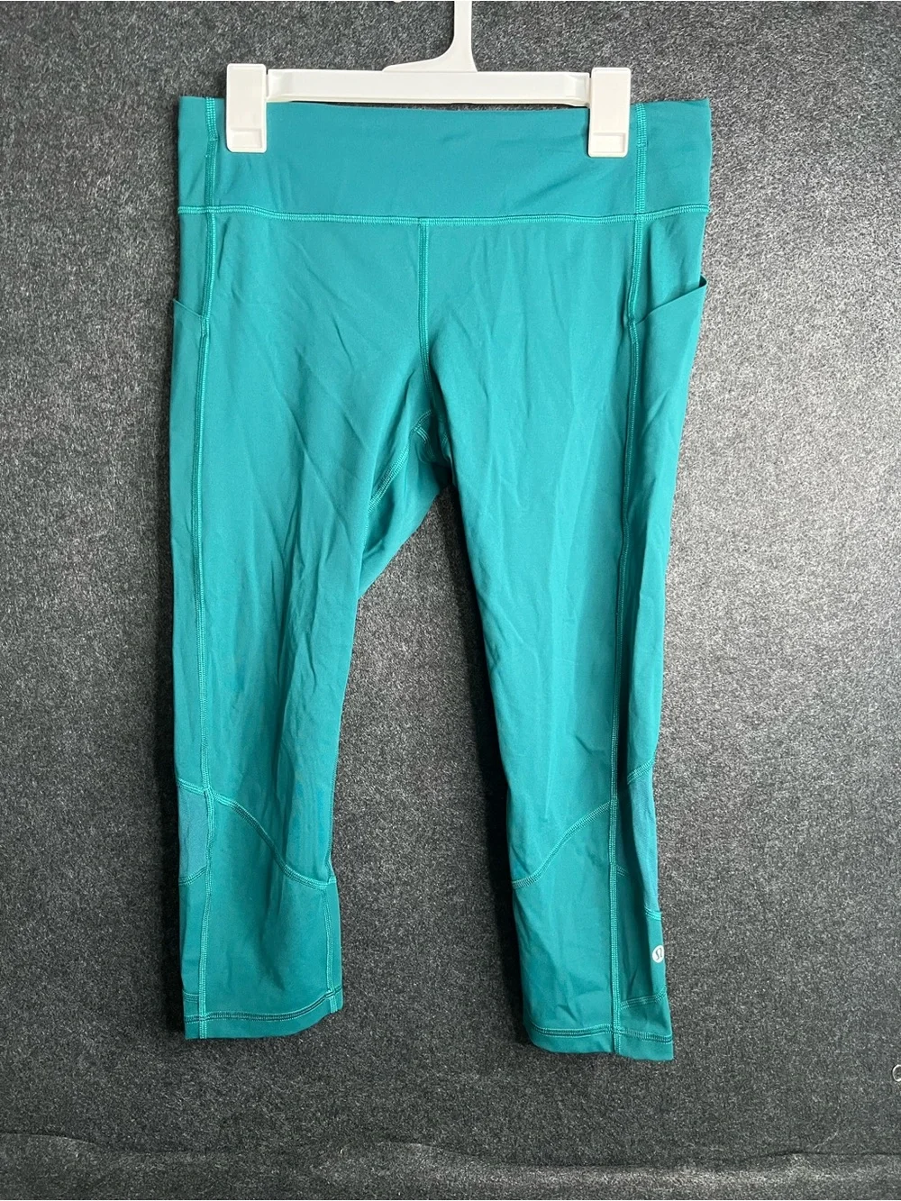 Lululemon Pace Rival Crop Full-On Luxtreme 22